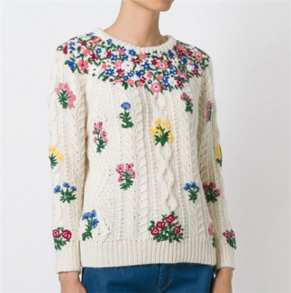 刺绣花朵毛衣